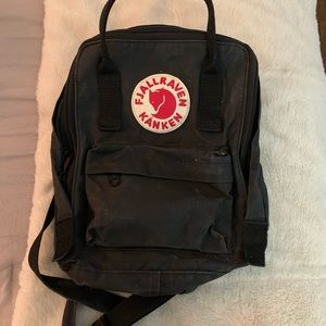 Fjall raven mini backpack